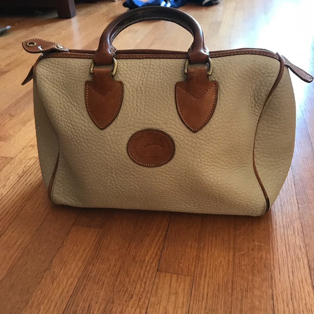 Classic Dooney & Bourke - Picture 1 of 6